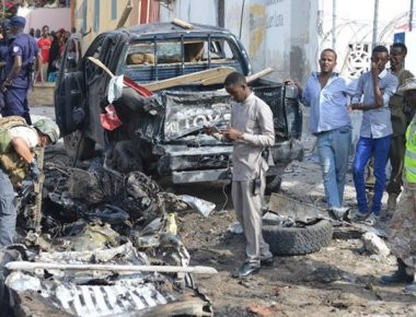 Σομαλία: Βομβιστική επίθεση με τέσσερις νεκρούς στο κέντρο της πρωτεύουσας